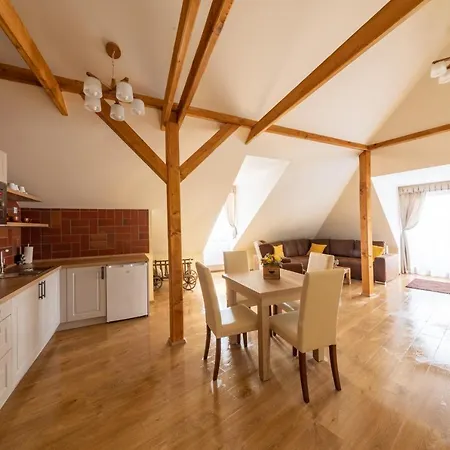 Tvrz Aparthotel *