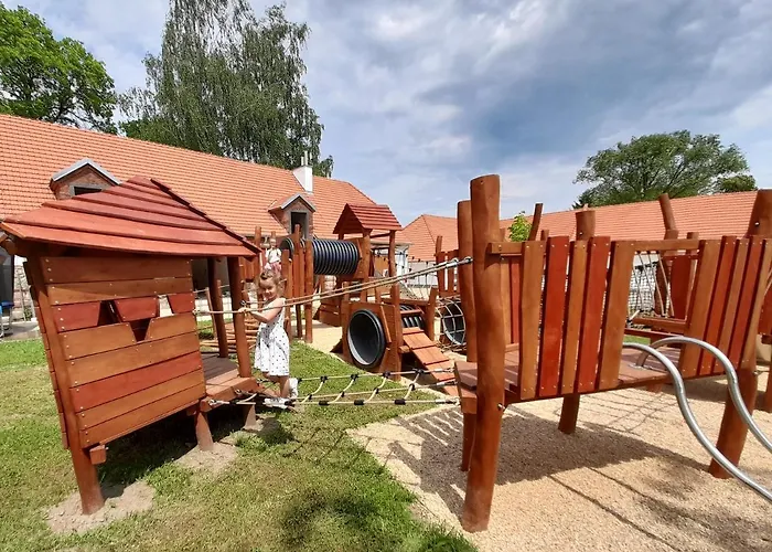 Tvrz Apartahotel Skocice